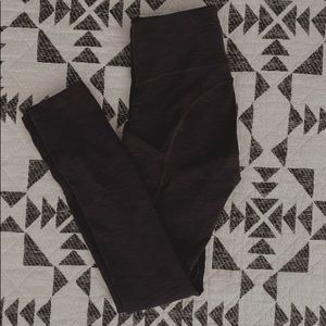 Lululemon invigorate 25 length size 0